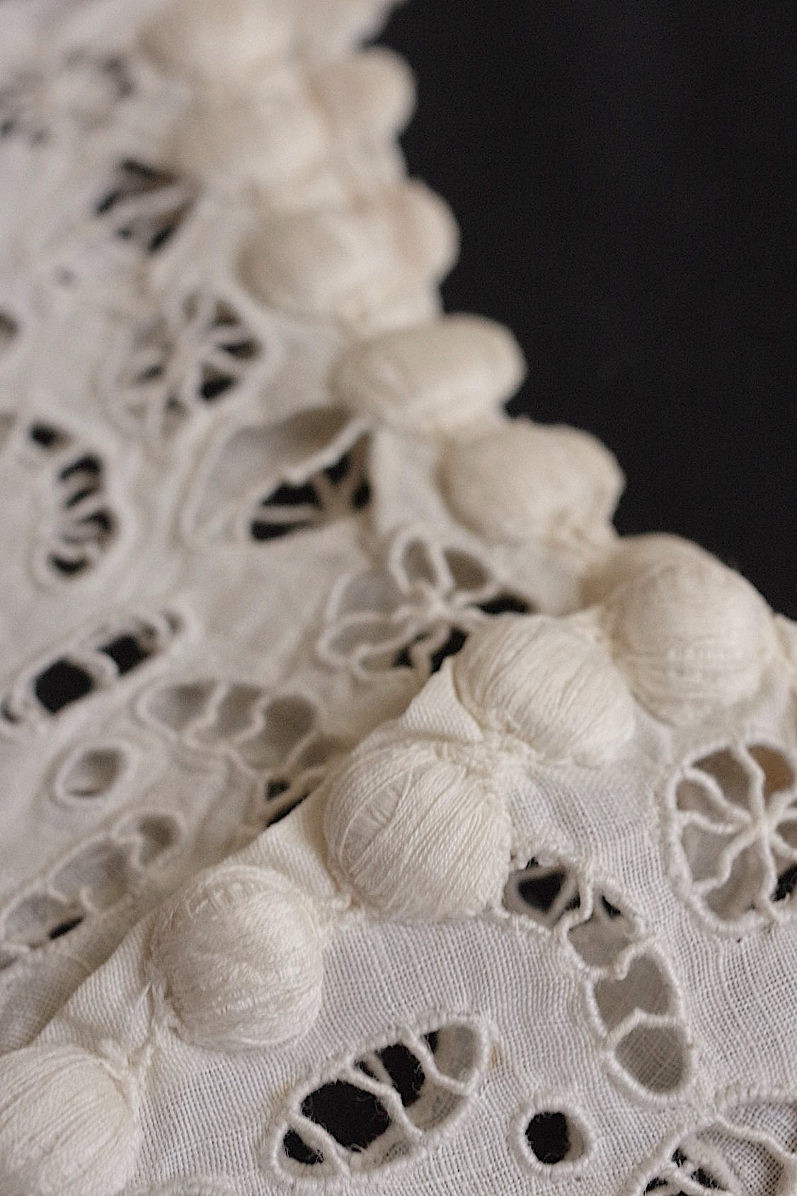 アンティークレースモチーフ2つ/dentelle ancienne/antique lace .FR a l'epoque