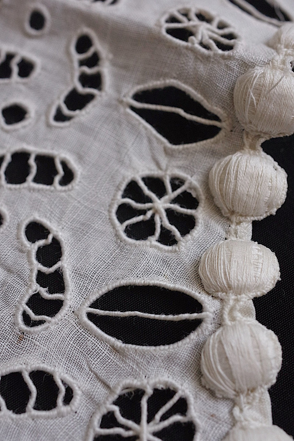 アンティークレースモチーフ2つ/dentelle ancienne/antique lace .FR a l'epoque