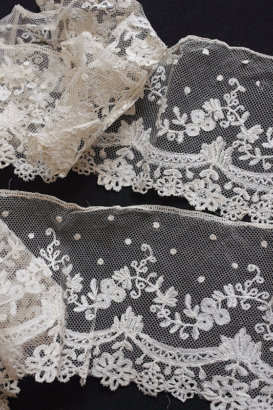 アンティークレース アプリカッションアングレテール/dentelle ancienne/antique lace .FR a l'epoque