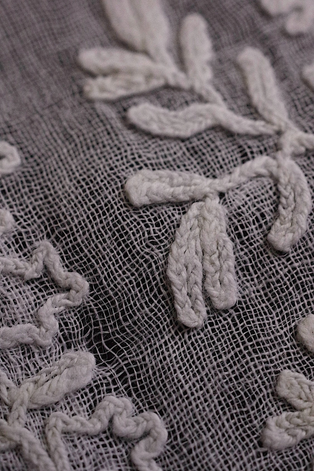 アンティーク刺繍　fichu/dentelle ancienne/antique lace .FR a l'epoque