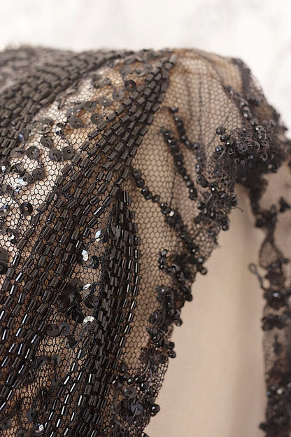 アンティークドレス/vêtement antique .FR a l'epoque