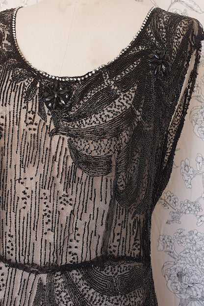 アンティークドレス/vêtement antique .FR a l'epoque