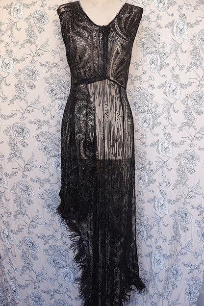 アンティークドレス/vêtement antique .FR a l'epoque