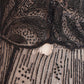 アンティークドレス/vêtement antique .FR a l'epoque