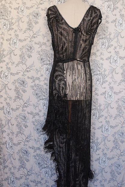 アンティークドレス/vêtement antique .FR a l'epoque