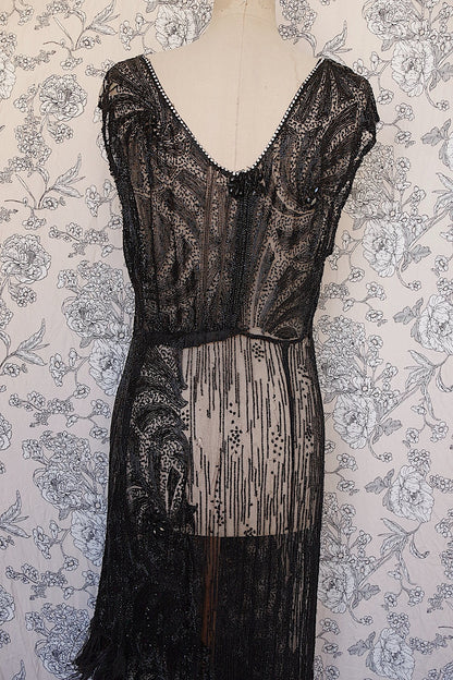 アンティークドレス/vêtement antique .FR a l'epoque