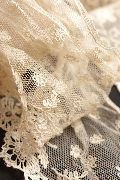 アンティークレース３種/dentelle ancienne/antique lace .FR a l'epoque