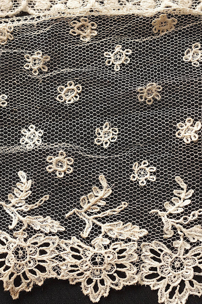 アンティークレース３種/dentelle ancienne/antique lace .FR a l'epoque