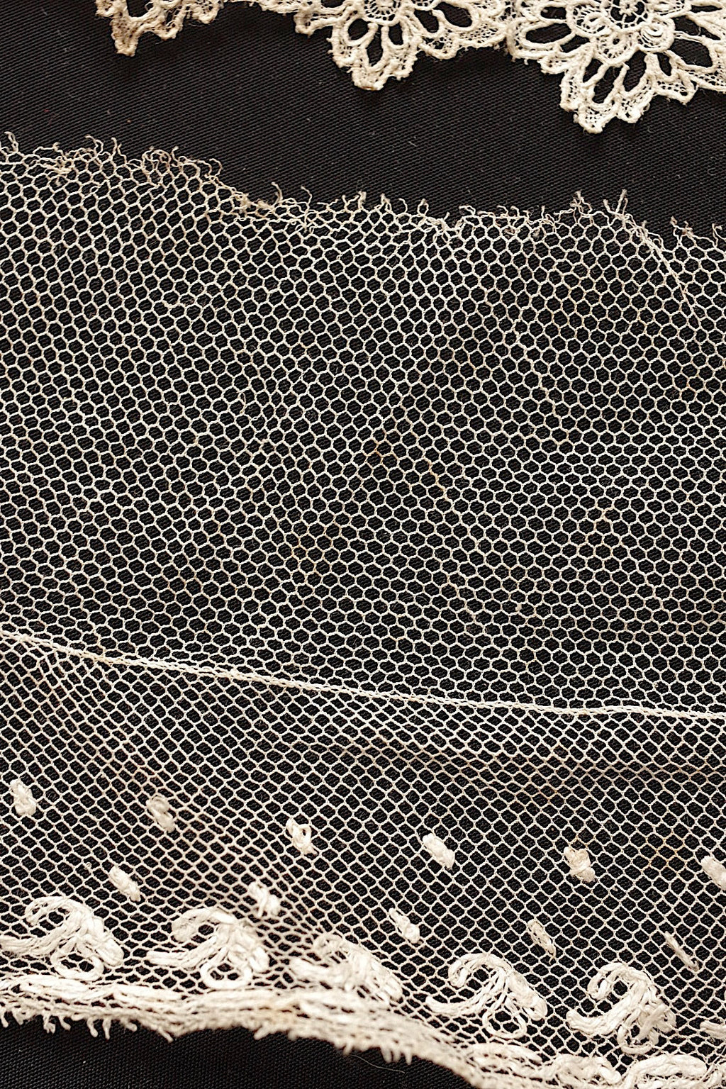 アンティークレース３種/dentelle ancienne/antique lace .FR a l'epoque