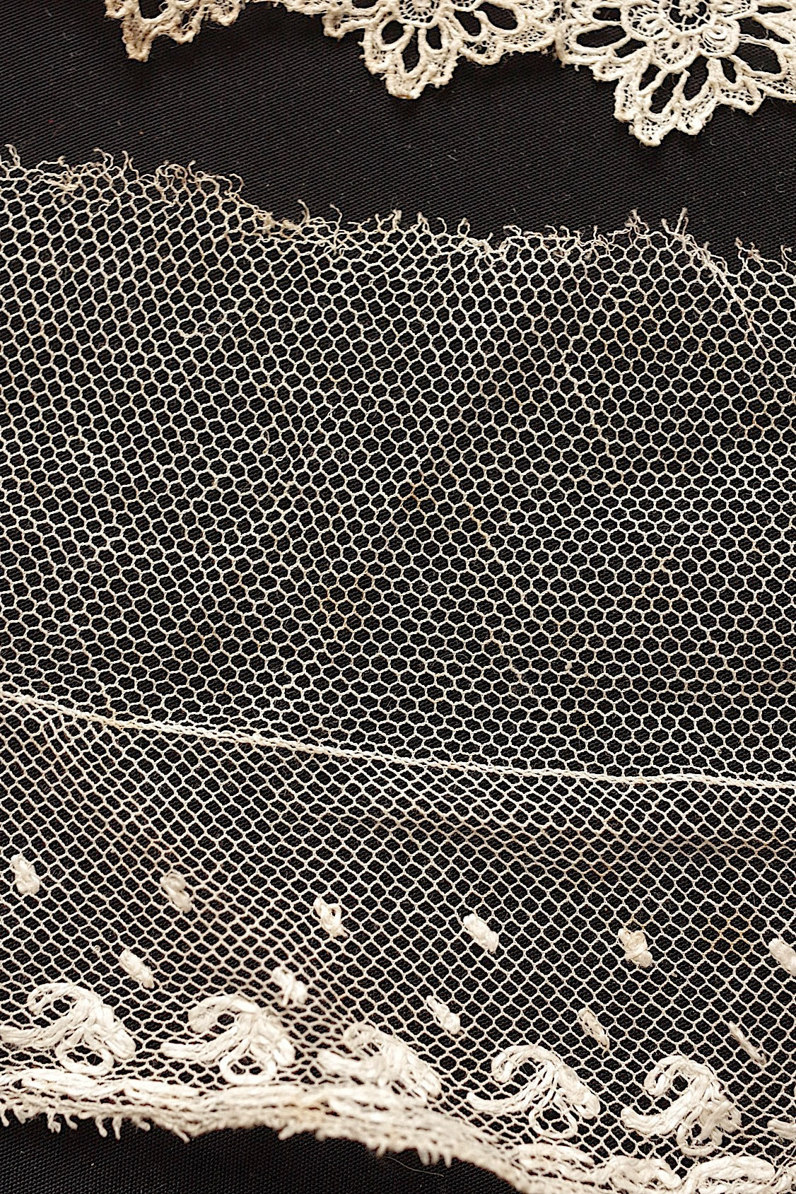 アンティークレース３種/dentelle ancienne/antique lace .FR a l'epoque