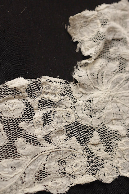 アンティークレース2種/dentelle ancienne/antique lace .FR a l'epoque