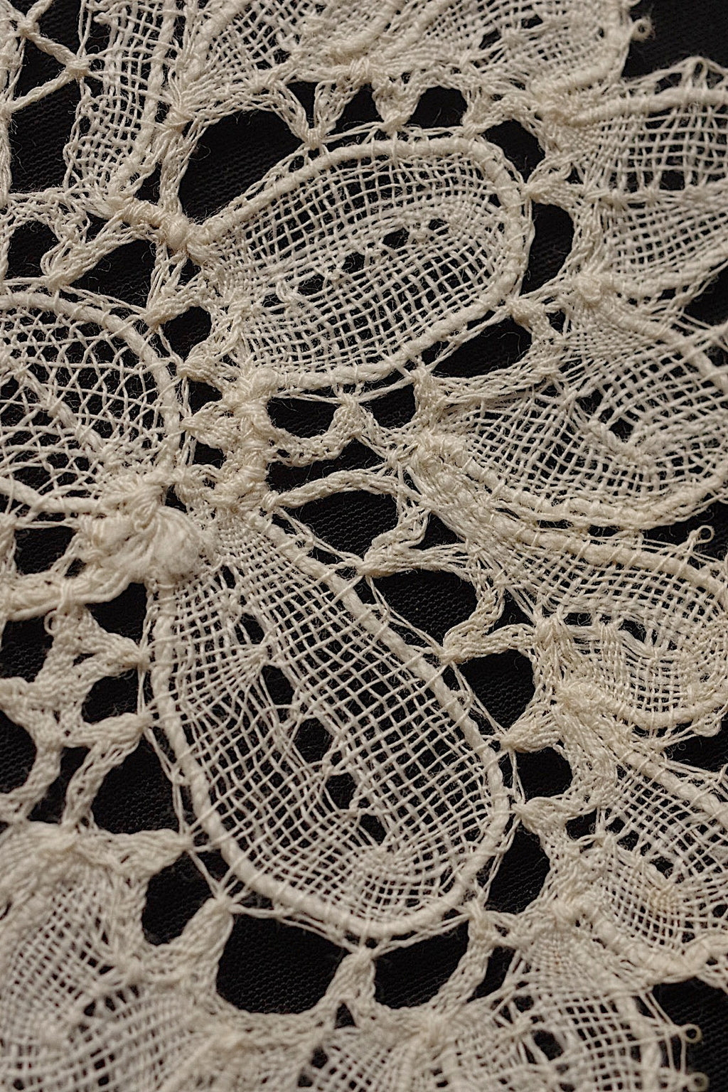 アンティークレースハンカチlot/dentelle ancienne/antique lace .FR a l'epoque
