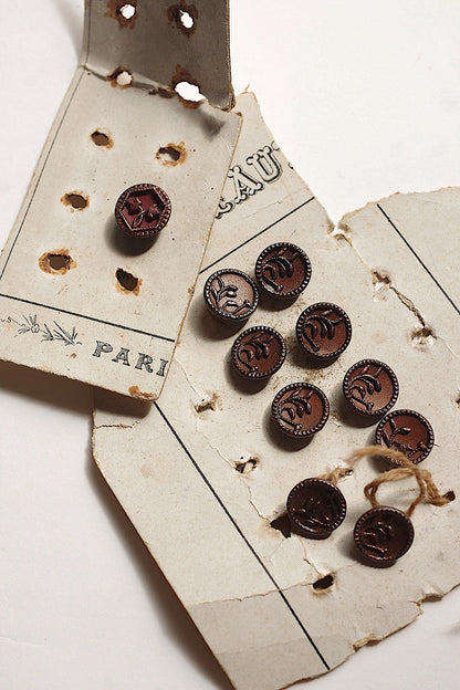 アンティークボタン4/bouton ancien/antique button .FR a l'epoque