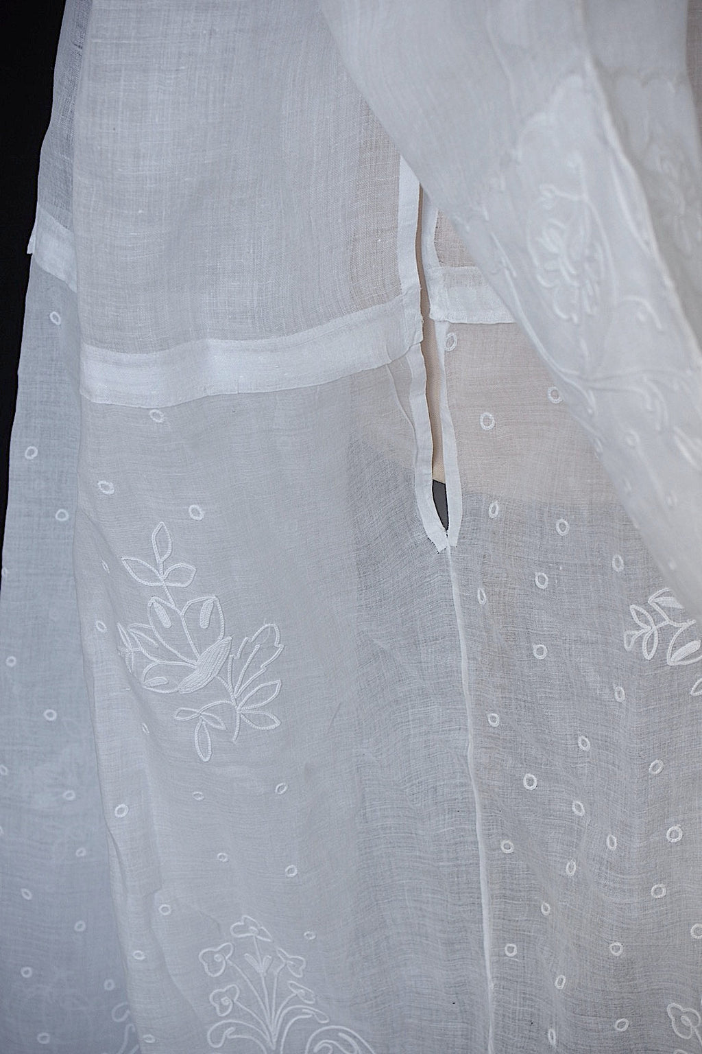 アンティーク教会チュニック3/aube antique/church tunic .FR a l'epoque