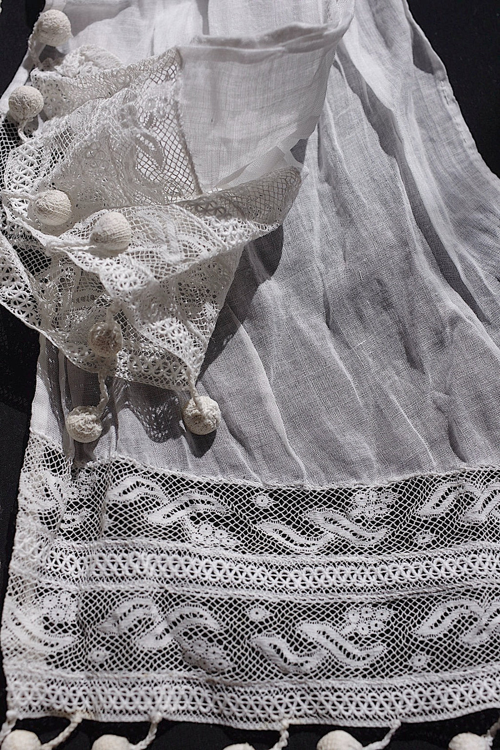 アンティークレースジャボ/dentelle ancienne/antique lace .FR a l'epoque