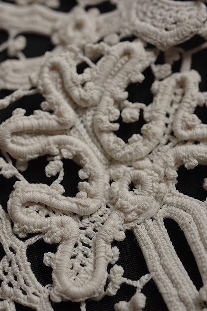 アンティークレースヴィニーズ/dentelle ancienne/antique lace .FR a l'epoque