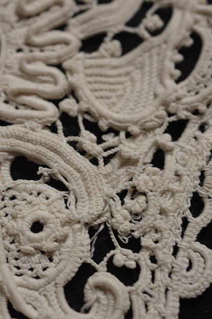 アンティークレースヴィニーズ/dentelle ancienne/antique lace .FR a l'epoque