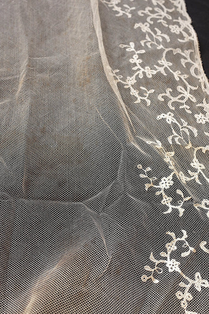 アンティークレースベール/dentelle ancienne/antique lace .FR a l'epoque