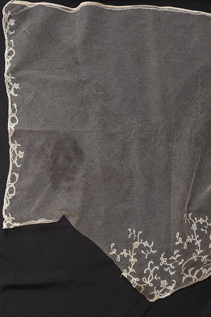 アンティークレースベール/dentelle ancienne/antique lace .FR a l'epoque