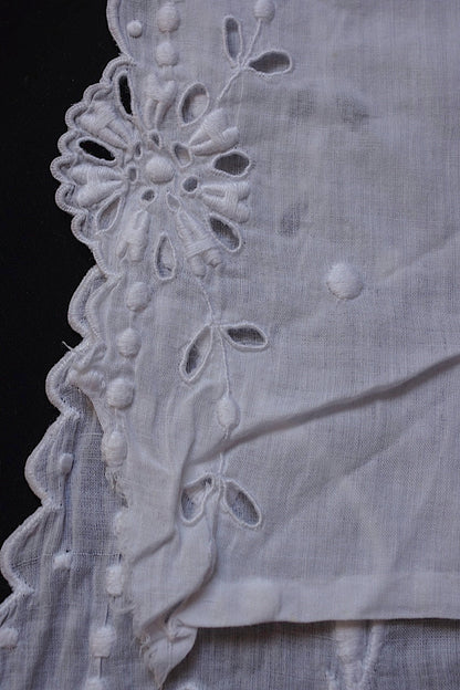 アンティークレース刺繍プラストロン/dentelle ancienne/antique lace .FR a l'epoque