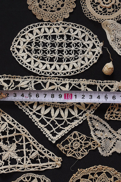 アンティークレースモチーフ1/dentelle ancienne/antique lace .FR a l'epoque