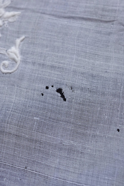 アンティーク刺繍ハンカチ1/dentelle ancienne /antique .FR a l'epoque