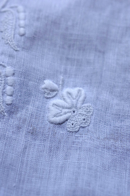 アンティーク刺繍ハンカチ1/dentelle ancienne /antique .FR a l'epoque