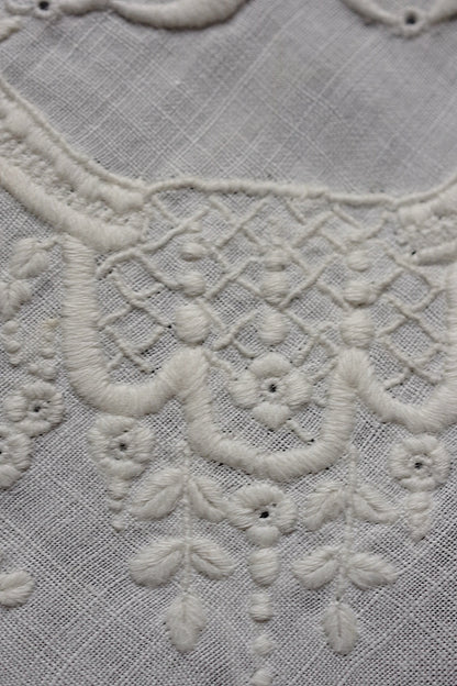 アンティーク刺繍ハンカチ4/dentelle ancienne /antique .FR a l'epoque