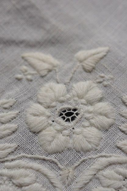 アンティーク刺繍ハンカチ4/dentelle ancienne /antique .FR a l'epoque