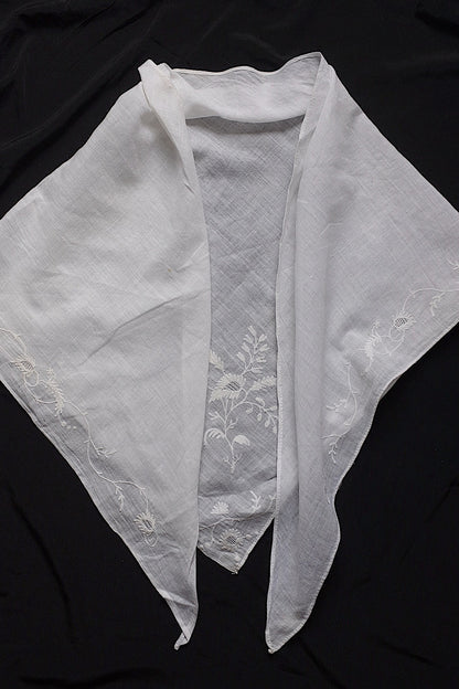 アンティーク刺繍バンダナ/fichu /antique .FR a l'epoque