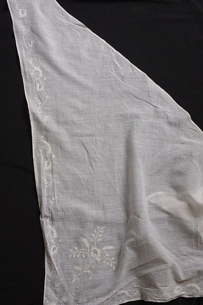 アンティーク刺繍バンダナ/fichu /antique .FR a l'epoque