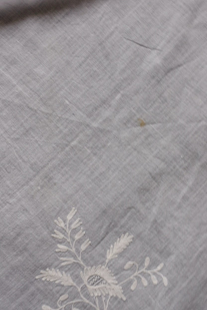アンティーク刺繍バンダナ/fichu /antique .FR a l'epoque