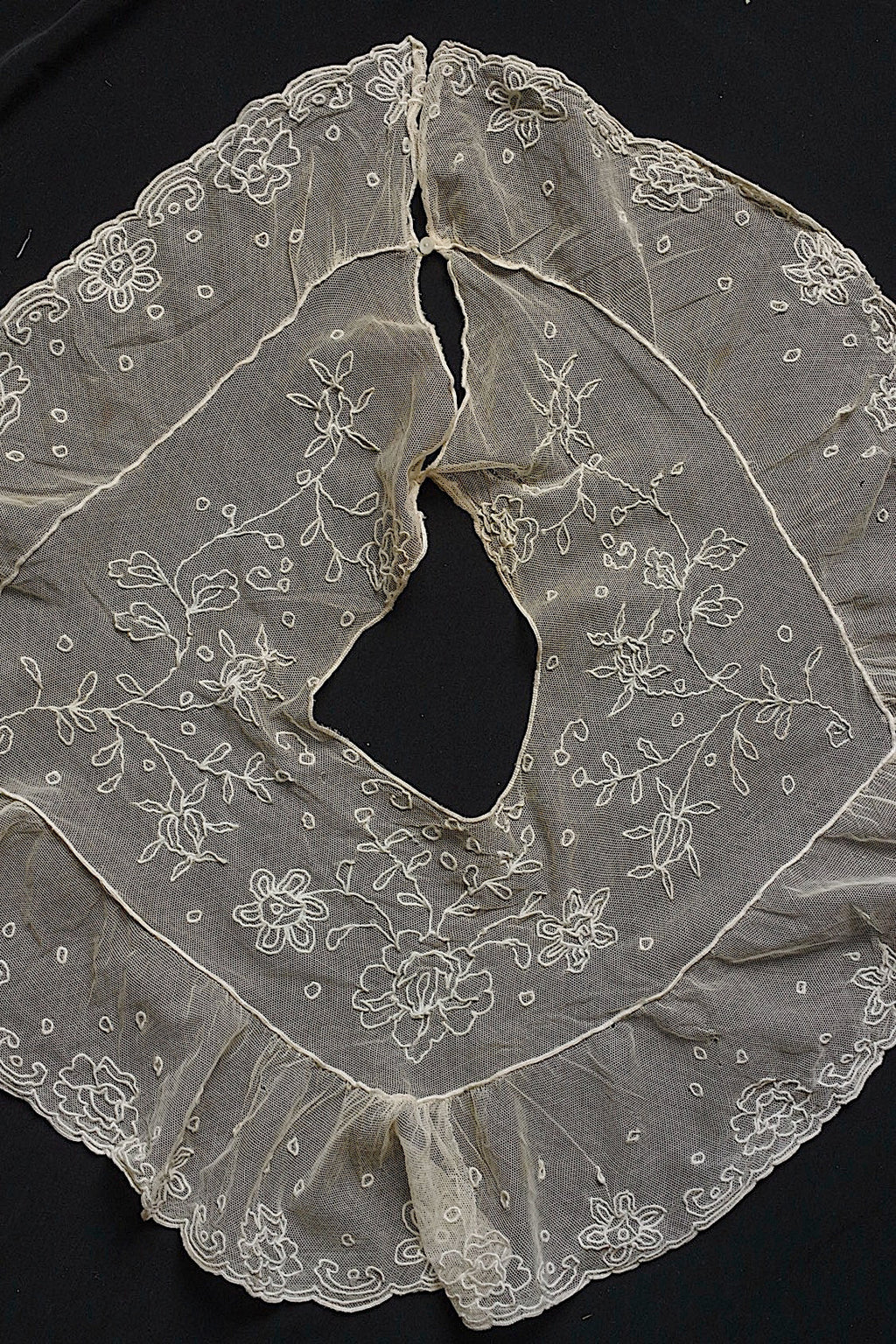 アンティークレース襟/dentelle ancienne  /antique .FR a l'epoque