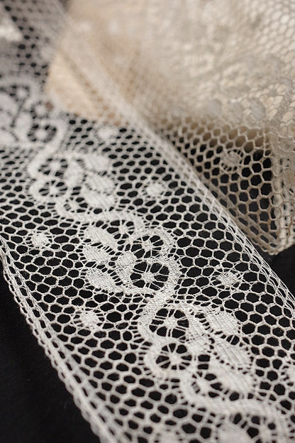 アンティークレース3種/dentelle ancienne  /antique lace .FR a l'epoque