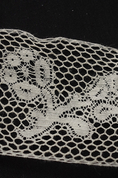 アンティークレース3種/dentelle ancienne  /antique lace .FR a l'epoque
