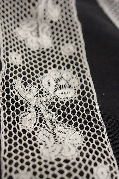 アンティークレース3種/dentelle ancienne  /antique lace .FR a l'epoque