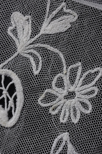 アンティークレースタイ/dentelle ancienne/antique lace .FR a l'epoque