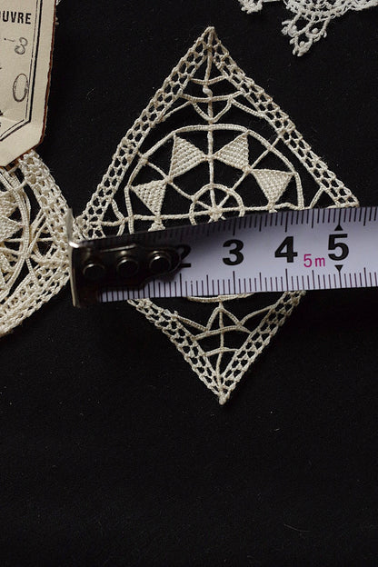 アンティークレースモチーフ/dentelle ancienne/antique lace .FR a l'epoque