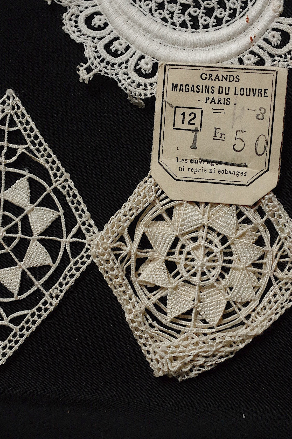 アンティークレースモチーフ/dentelle ancienne/antique lace .FR a l'epoque