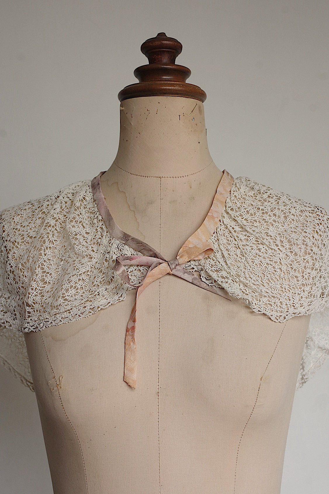 アンティークレースケープ/dentelle ancienne/antique lace .FR a l'epoque
