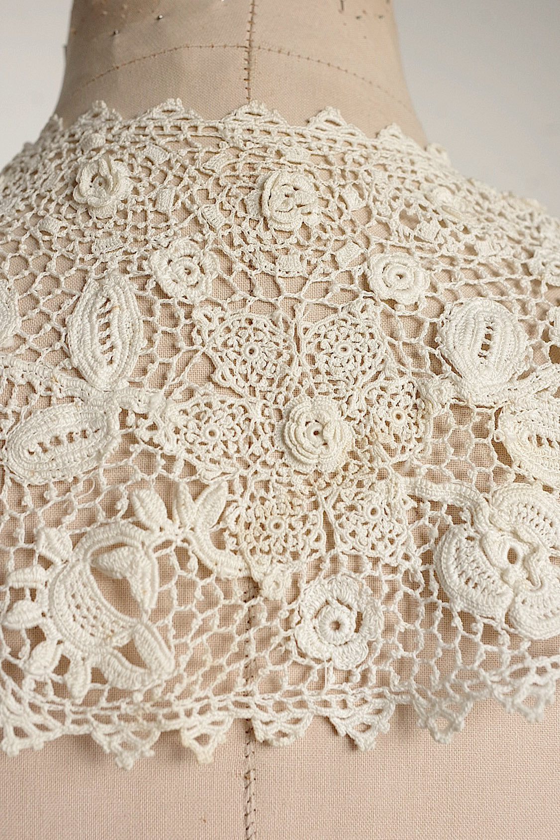 アンティークレース襟クロシェ/dentelle ancienne/antique lace .FR a l'epoque