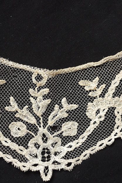 アンティークレース160cm/dentelle ancienne/antique lace .FR a l'epoque