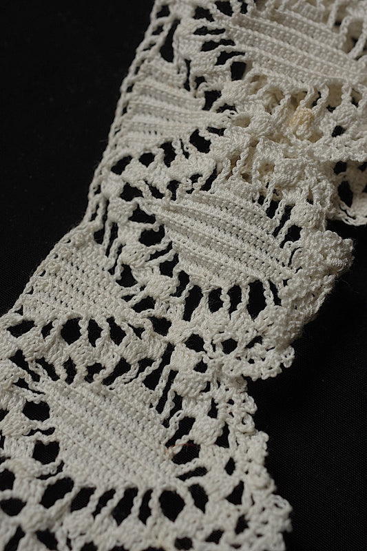 アンティークレース400cm/dentelle ancienne/antique lace .FR a l'epoque