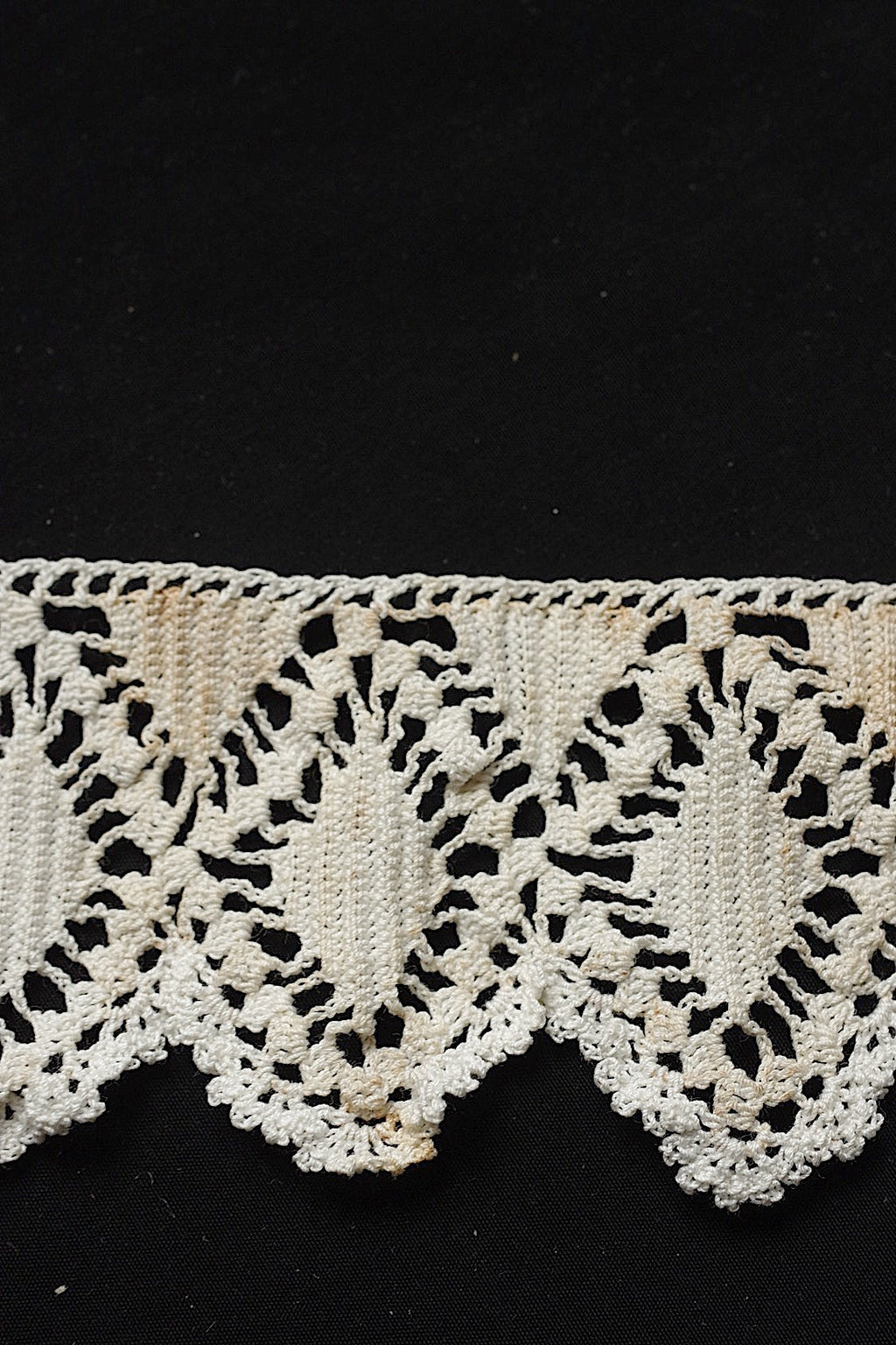 アンティークレース400cm/dentelle ancienne/antique lace .FR a l'epoque