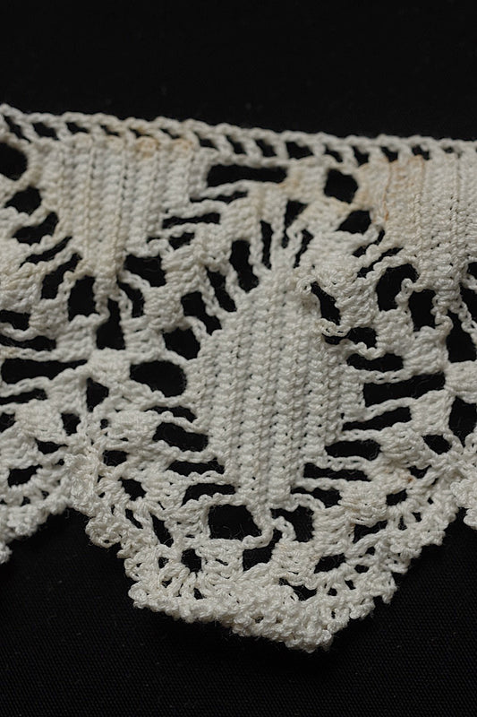 アンティークレース335cm/dentelle ancienne/antique lace .FR a l'epoque