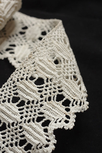アンティークレース335cm/dentelle ancienne/antique lace .FR a l'epoque