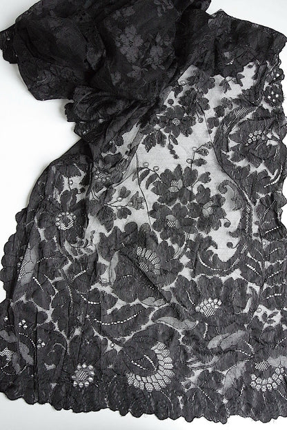 アンティークレースクロ/dentelle ancienne/antique lace .FR a l'epoque