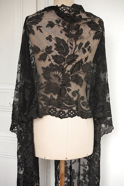 アンティークレースクロ/dentelle ancienne/antique lace .FR a l'epoque