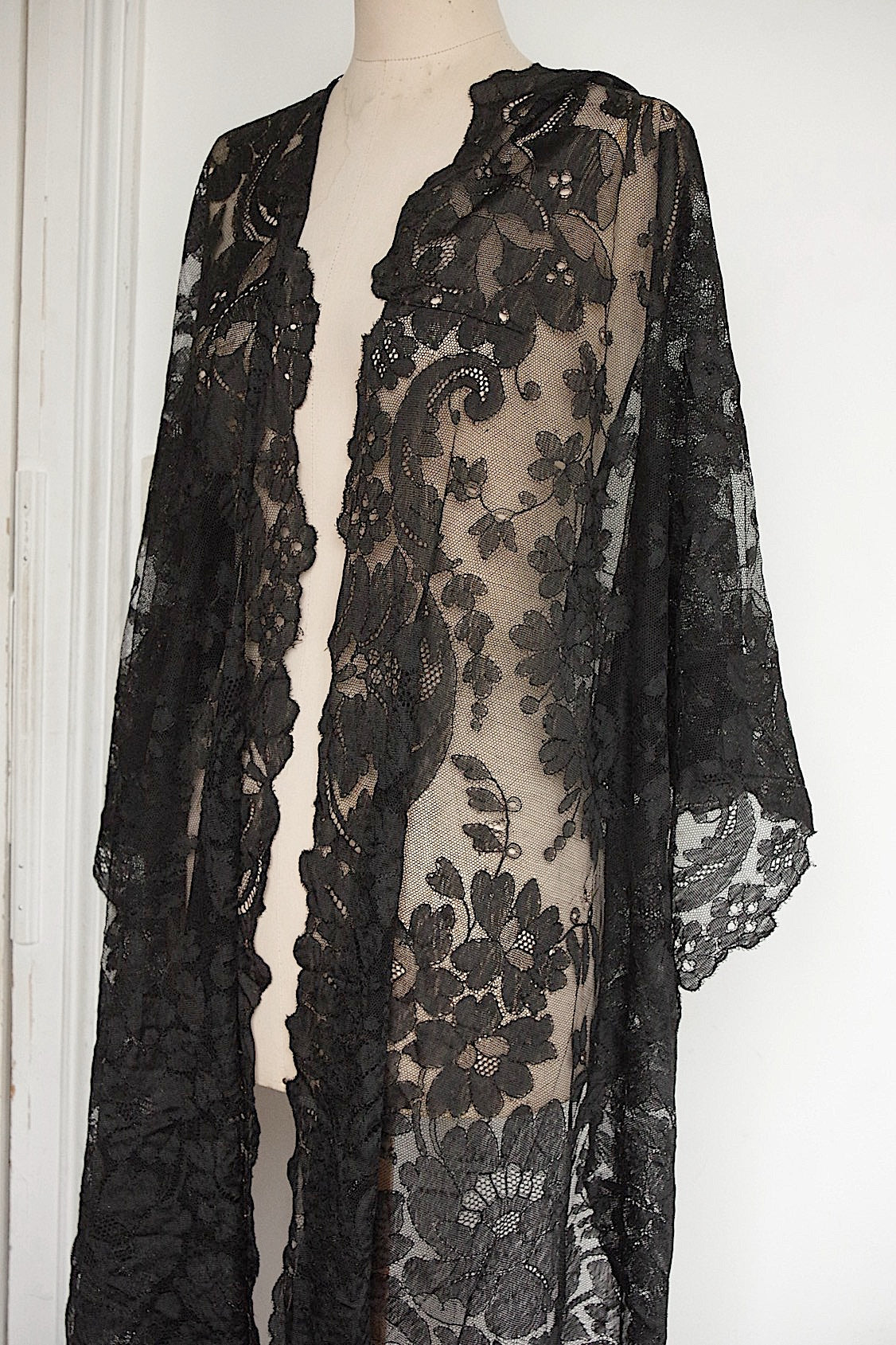 アンティークレースクロ/dentelle ancienne/antique lace .FR a l'epoque