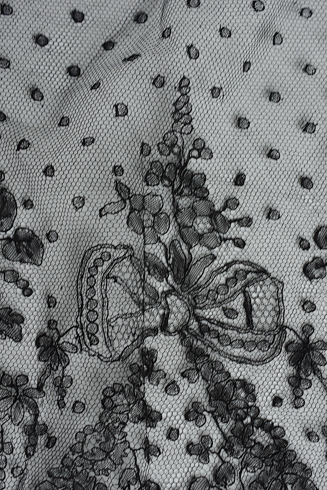 アンティークレースシャンティイ/dentelle ancienne/antique lace .FR a l'epoque